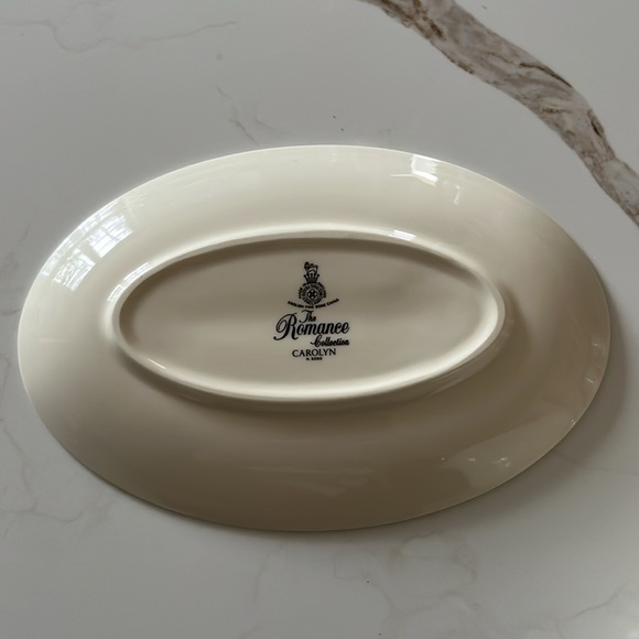Royal Doulton gravy boat and saucer - Picture 4 of 7